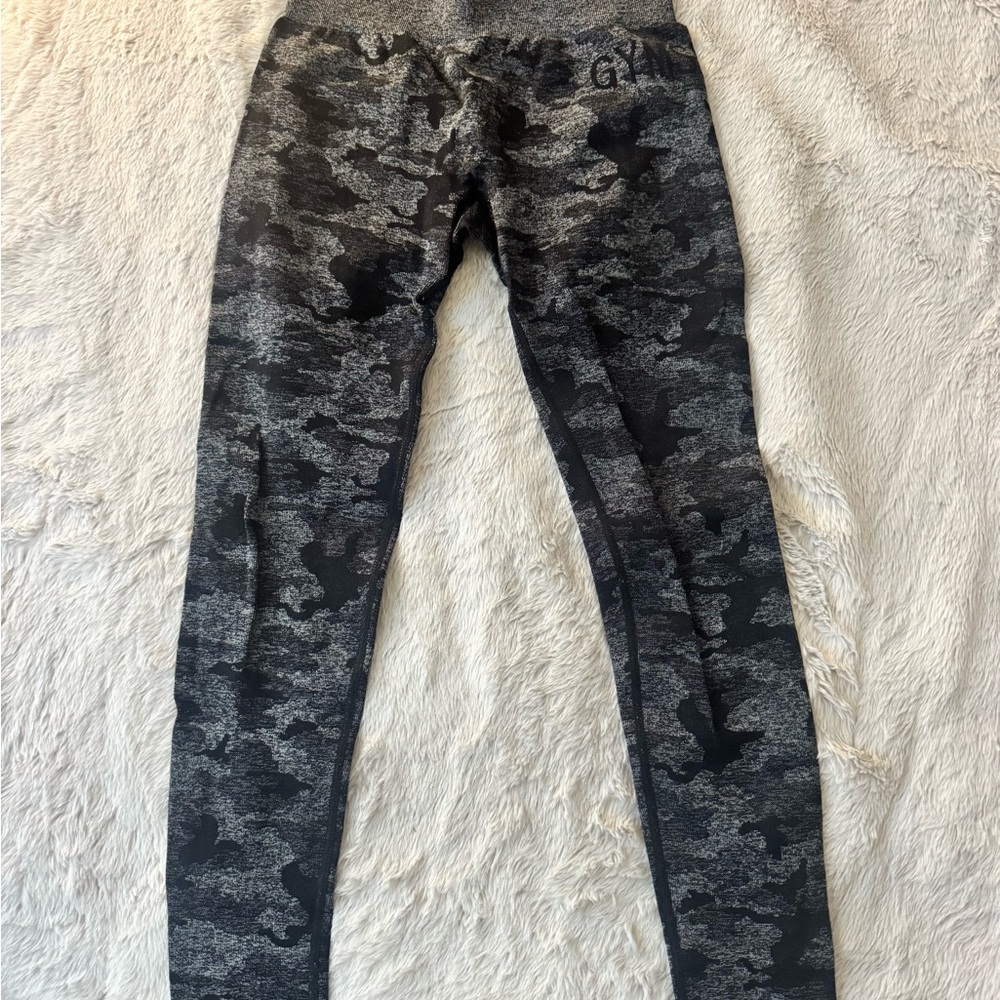Gymshark Gray Camo Leggings